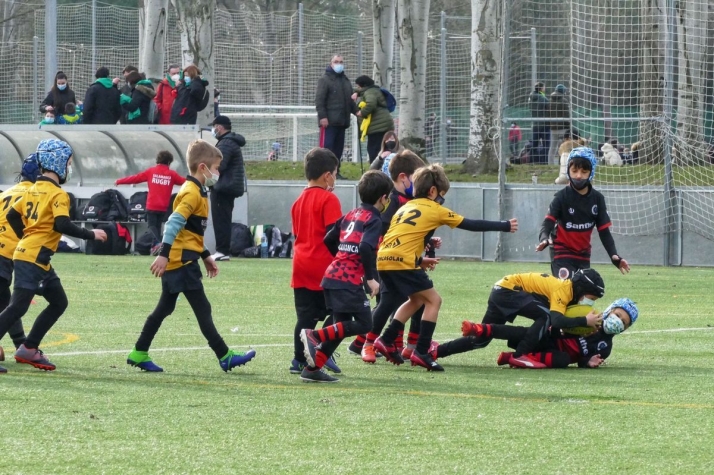 Foto 2 - Éxito del encuentro de escuelas de rugby de Castilla y León con cerca de 600 jugadores